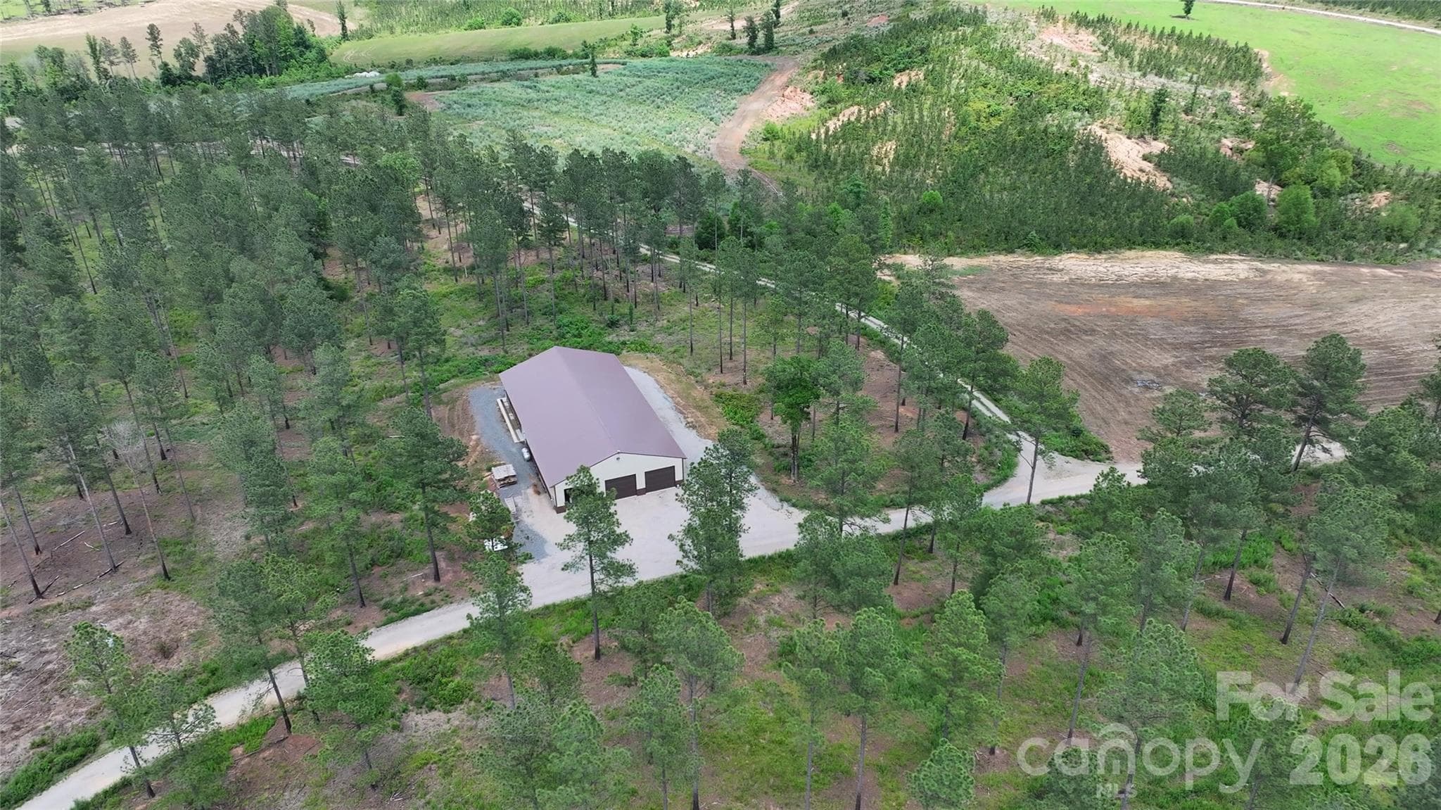 Storage Shed & Dog Kennel - Peachland