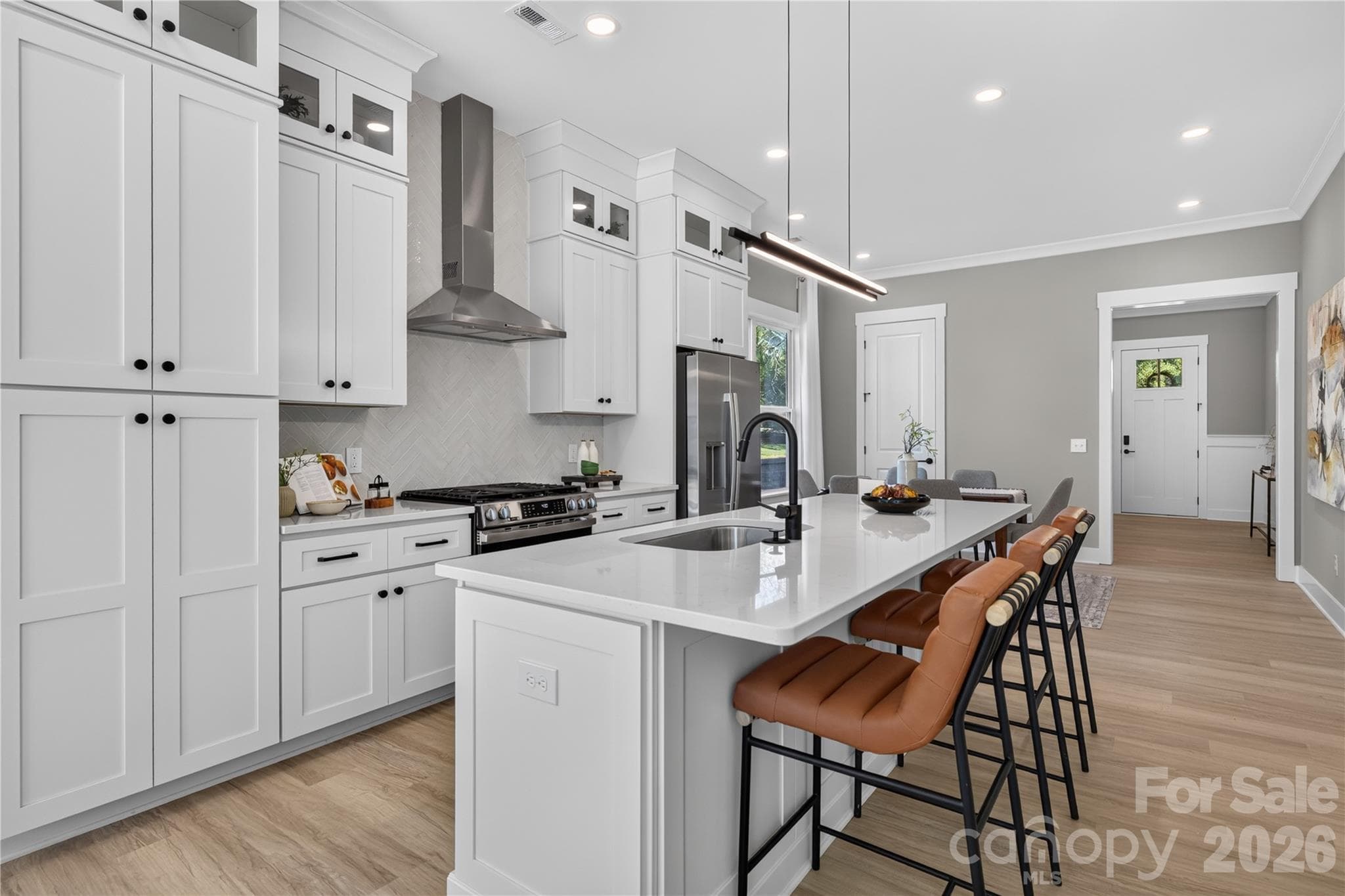 Single Family Residence at Hickory, photo 8 of 42