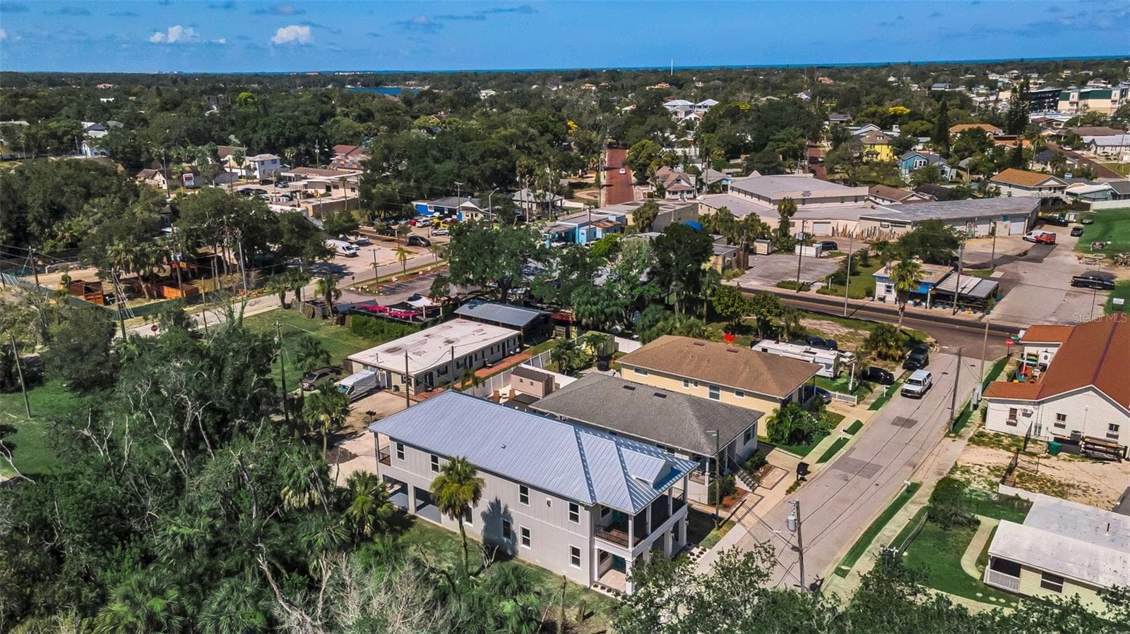 Single Family Residence at 158 E SPRUCE ST, TARPON SPRINGS, photo 4 of 86