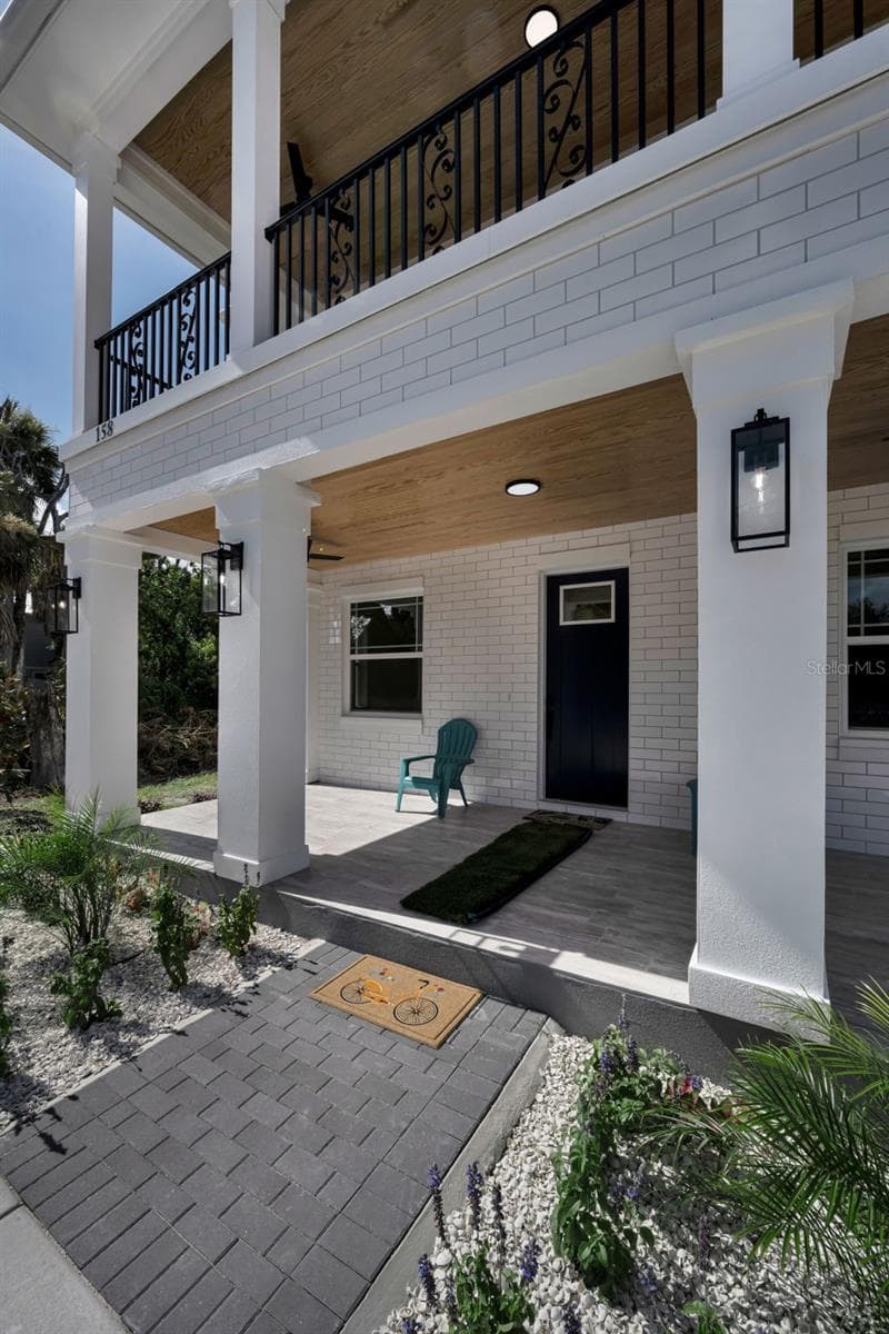 Single Family Residence at 158 E SPRUCE ST, TARPON SPRINGS, photo 13 of 86