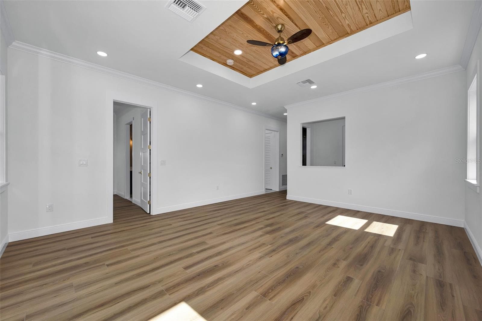 Single Family Residence at 158 E SPRUCE ST, TARPON SPRINGS, photo 19 of 86
