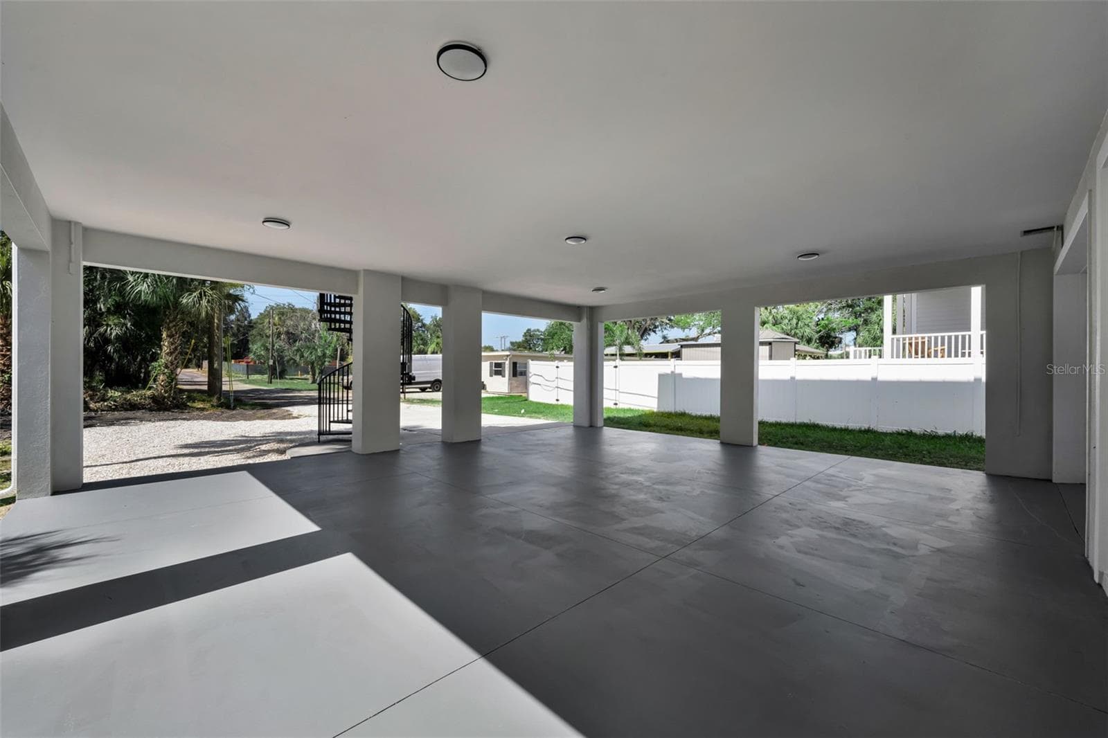 Single Family Residence at 158 E SPRUCE ST, TARPON SPRINGS, photo 30 of 86