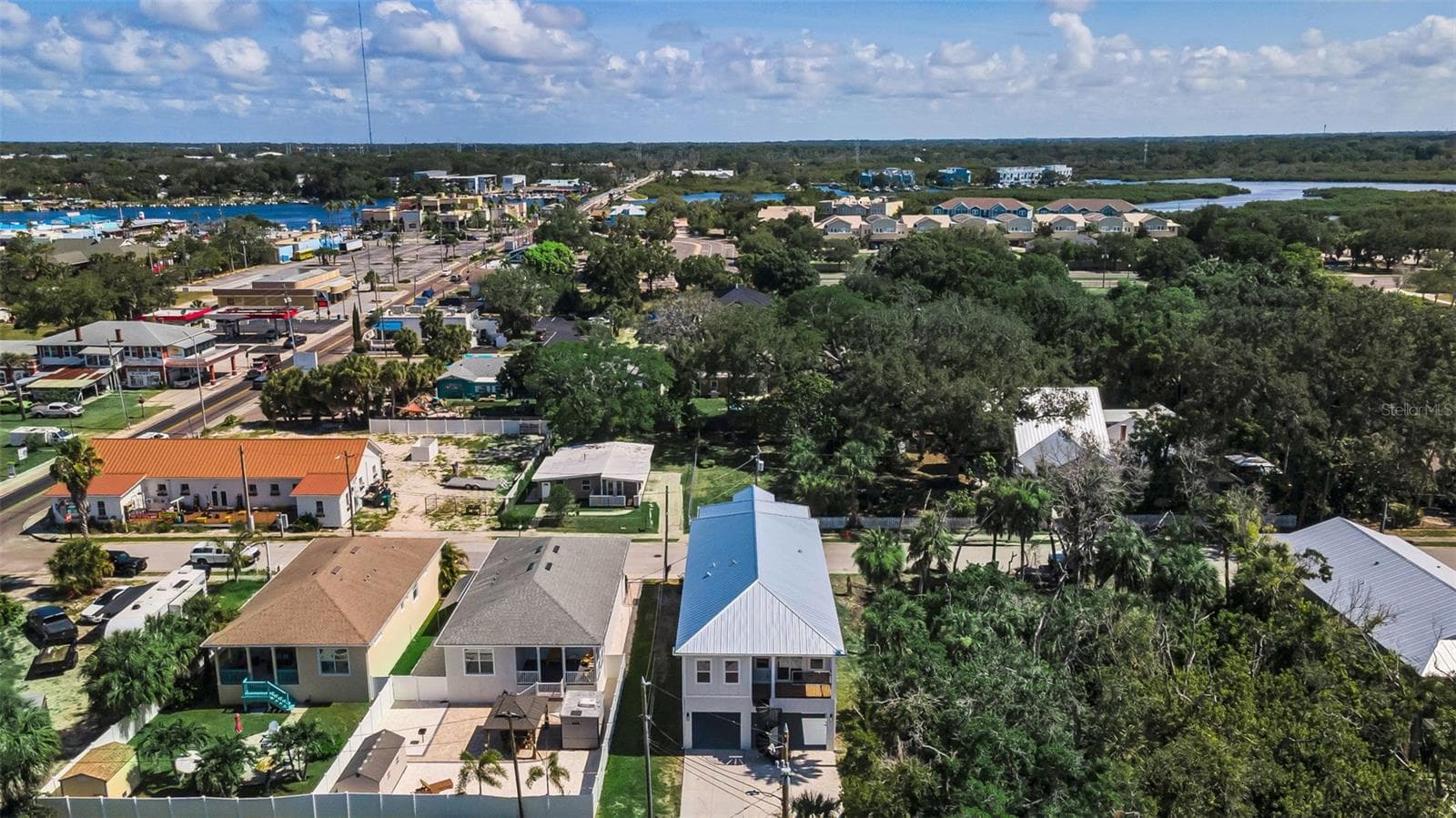 Single Family Residence at 158 E SPRUCE ST, TARPON SPRINGS, photo 66 of 86