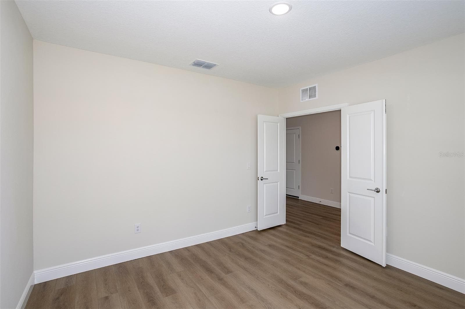 Single Family Residence at 9886 ANNUNCIATION DR, WESLEY CHAPEL, photo 20 of 27