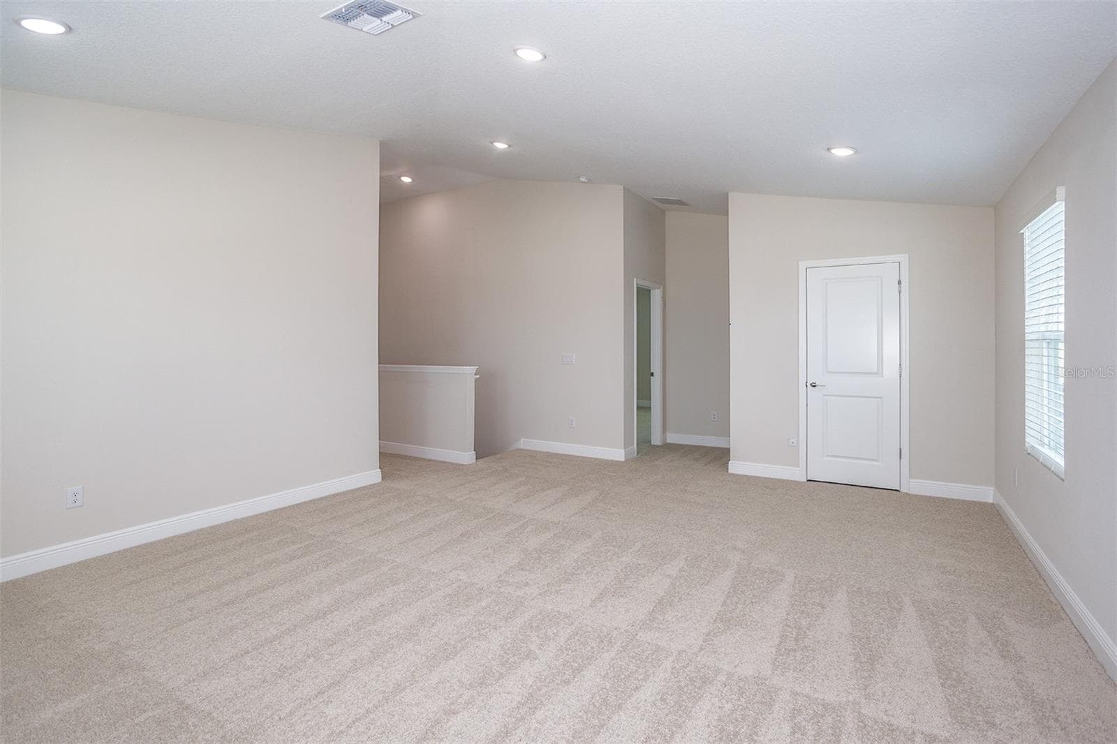 Single Family Residence at 9886 ANNUNCIATION DR, WESLEY CHAPEL, photo 22 of 27