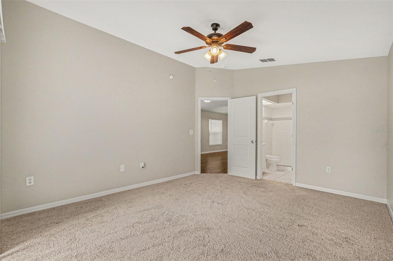 Single Family Residence at 23110 DOVER DR, LAND O LAKES, photo 14 of 22