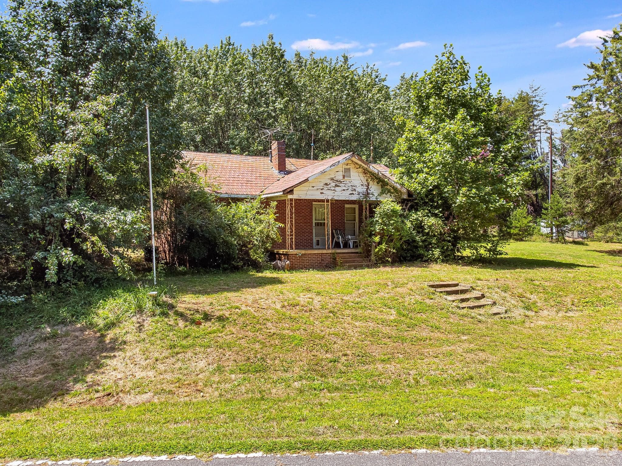 Single Family Residence at 211 Luckadoo Road, Bostic, photo 8 of 44