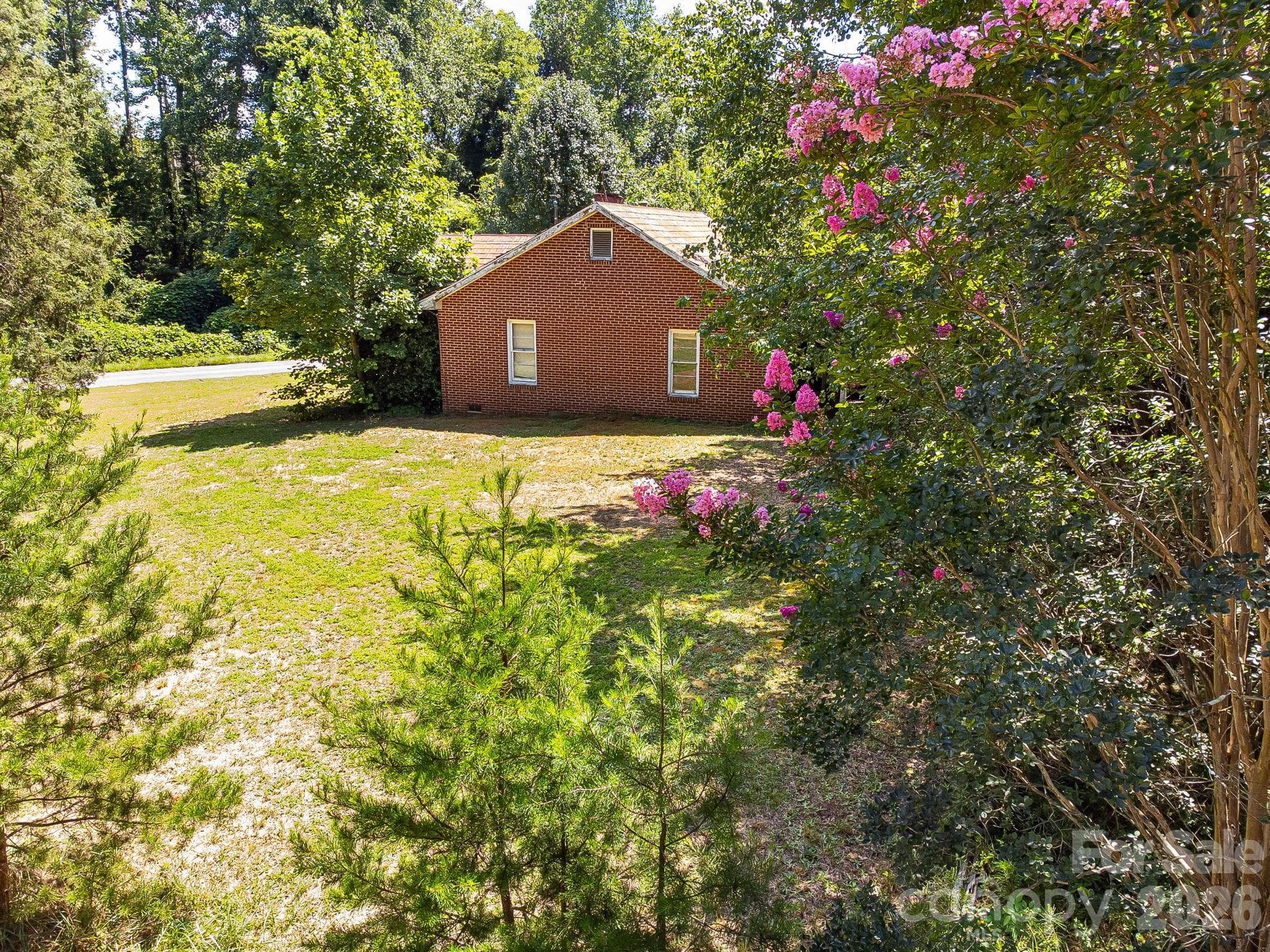 Single Family Residence at 211 Luckadoo Road, Bostic, photo 11 of 44