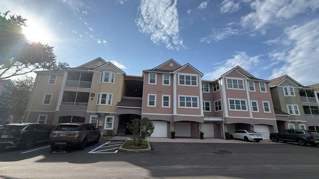 6413 ASTOR VILLAGE AVE #303