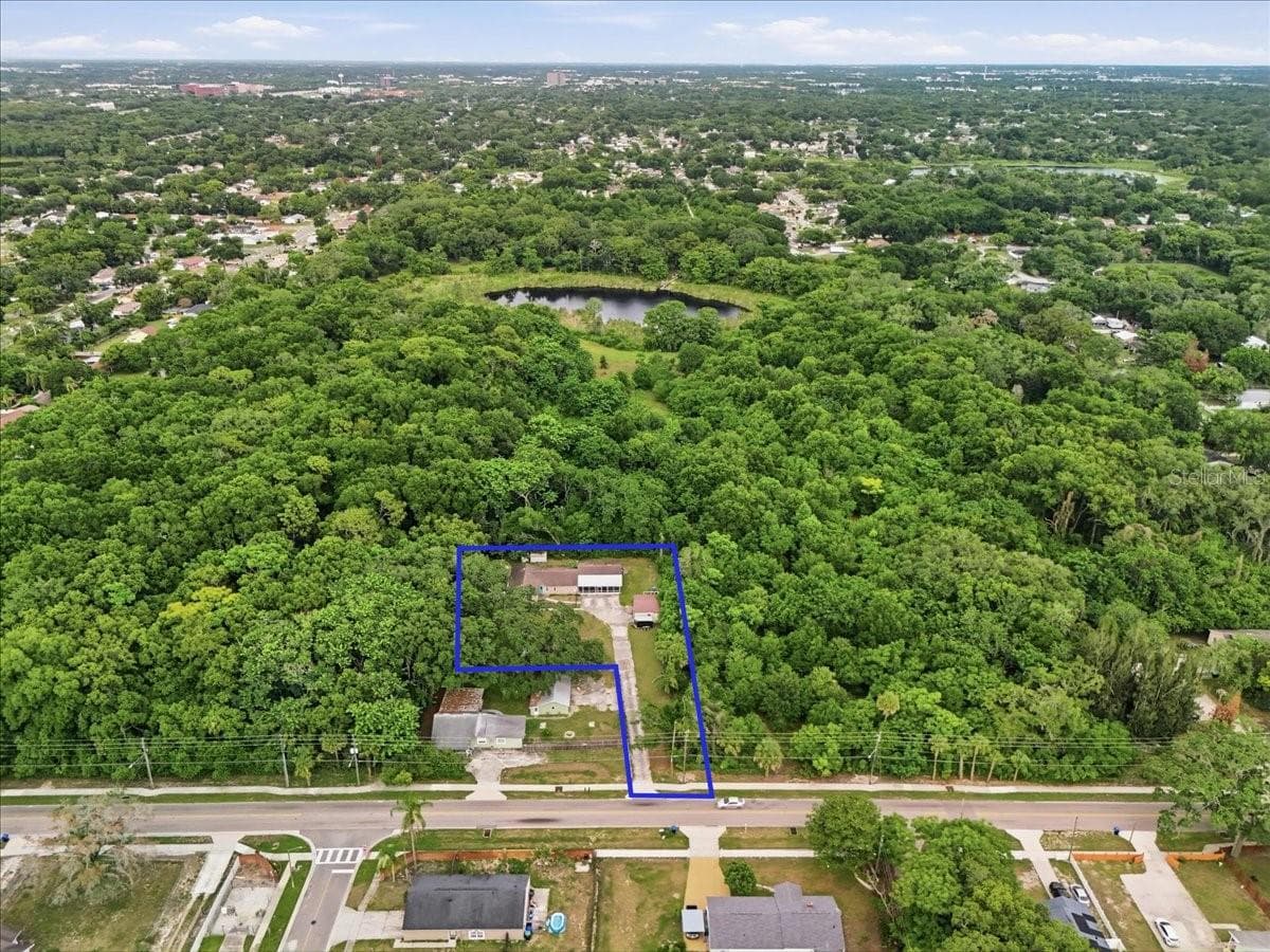 Single Family Residence at 8095 ROSE AVE, ORLANDO, photo 12 of 56