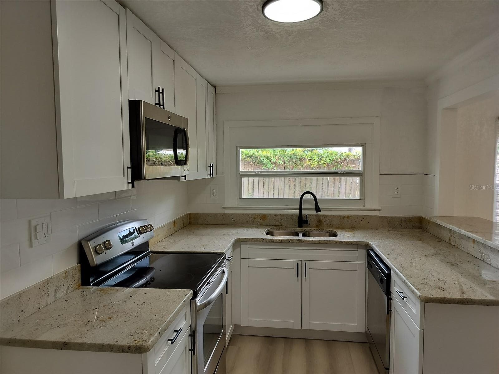 Kitchen - 2135 ELIZABETH ST, LAKELAND