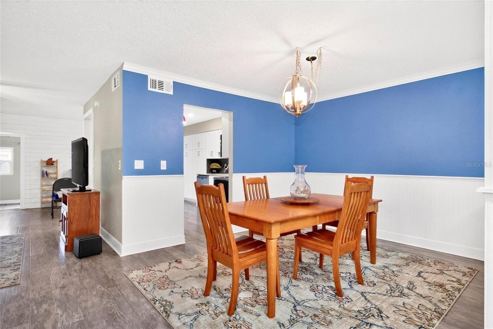 Townhouse at 2524 W BROOK LN, CLEARWATER, photo 9 of 51