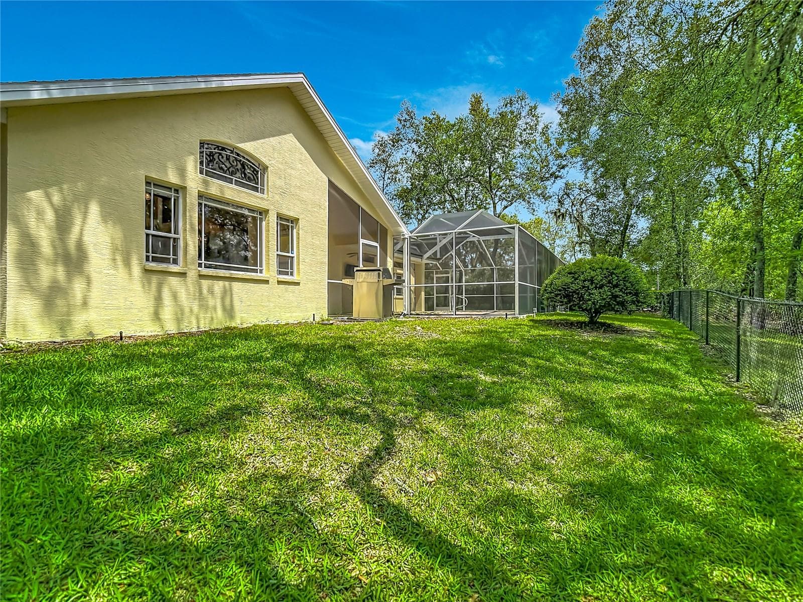 Single Family Residence at 9433 WILDERNESS TRL, WEEKI WACHEE, photo 39 of 42