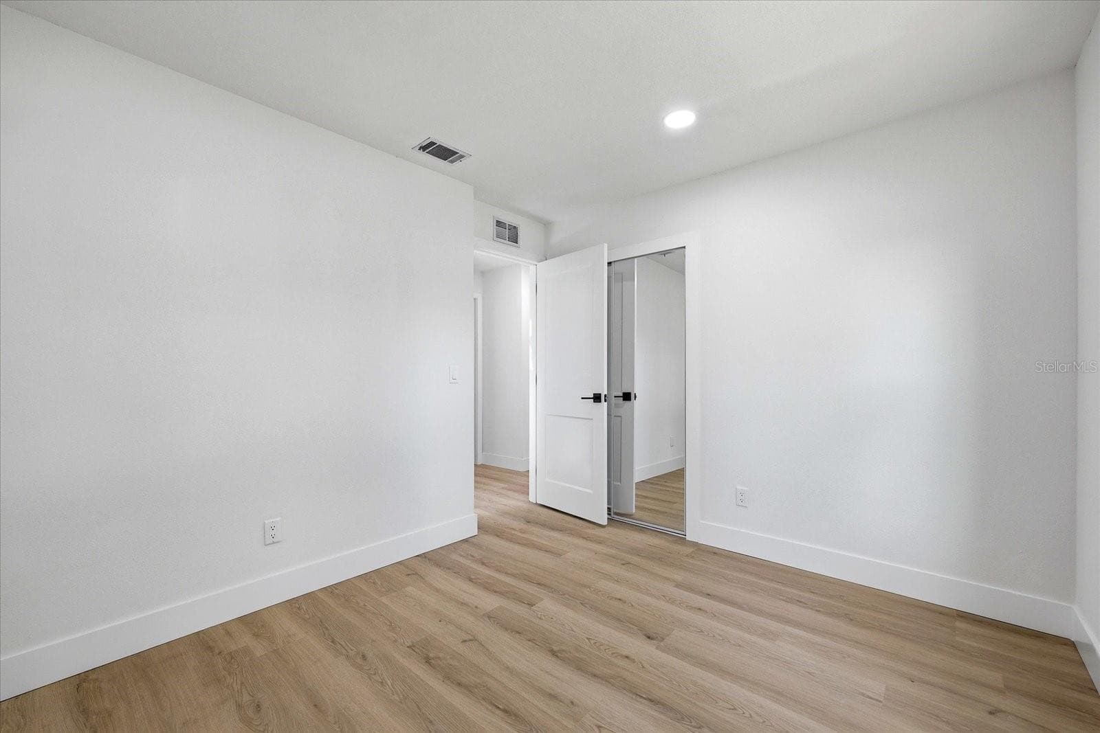 Single Family Residence at 3304 KING RICHARD CT, SEFFNER, photo 20 of 46