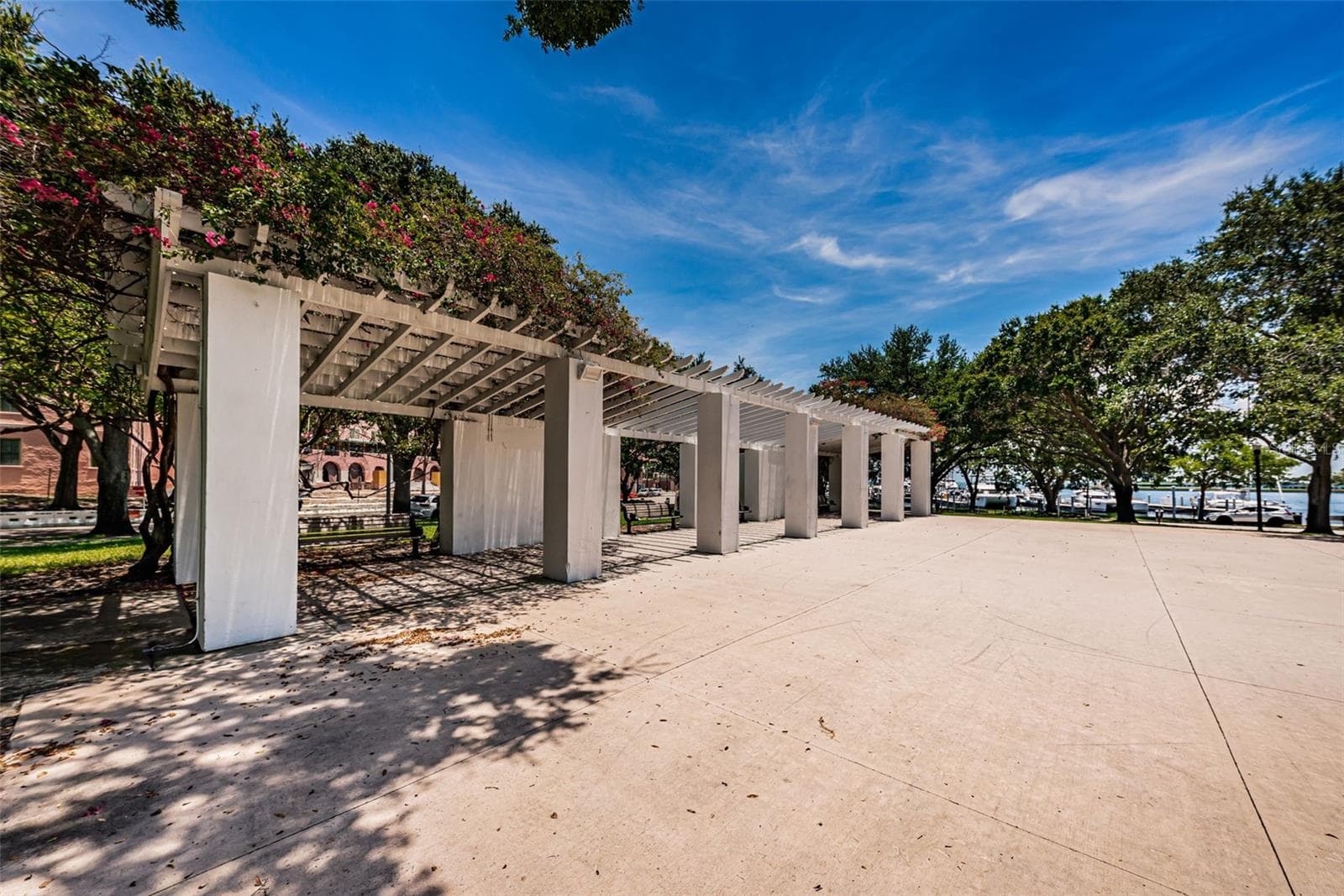 The north side of Straub Park. - 732 NE OAK ST, ST PETERSBURG