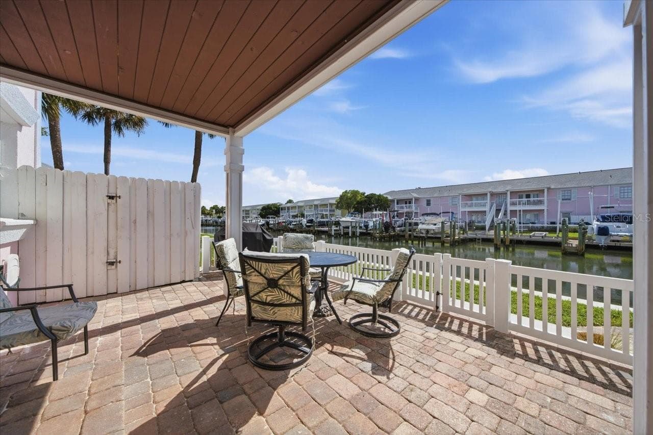 Condominium at 4843 COQUINA KEY DR SE #A, ST PETERSBURG, photo 38 of 79