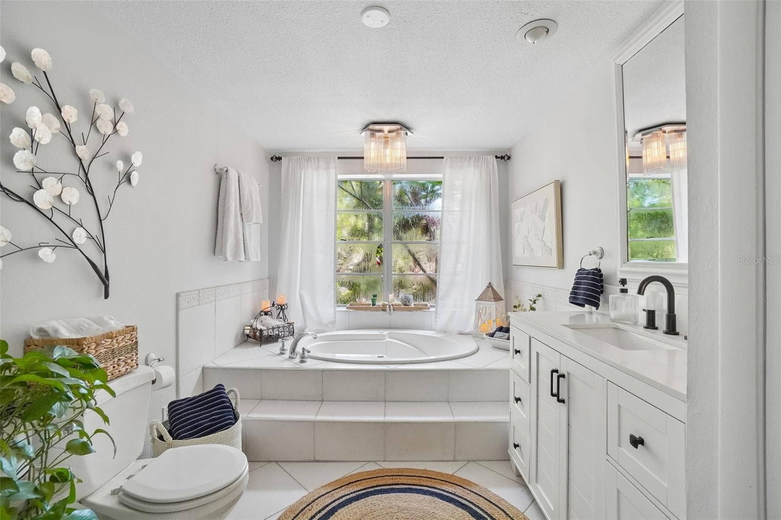 Primary Bath - 1204 E PARK CIR, TAMPA