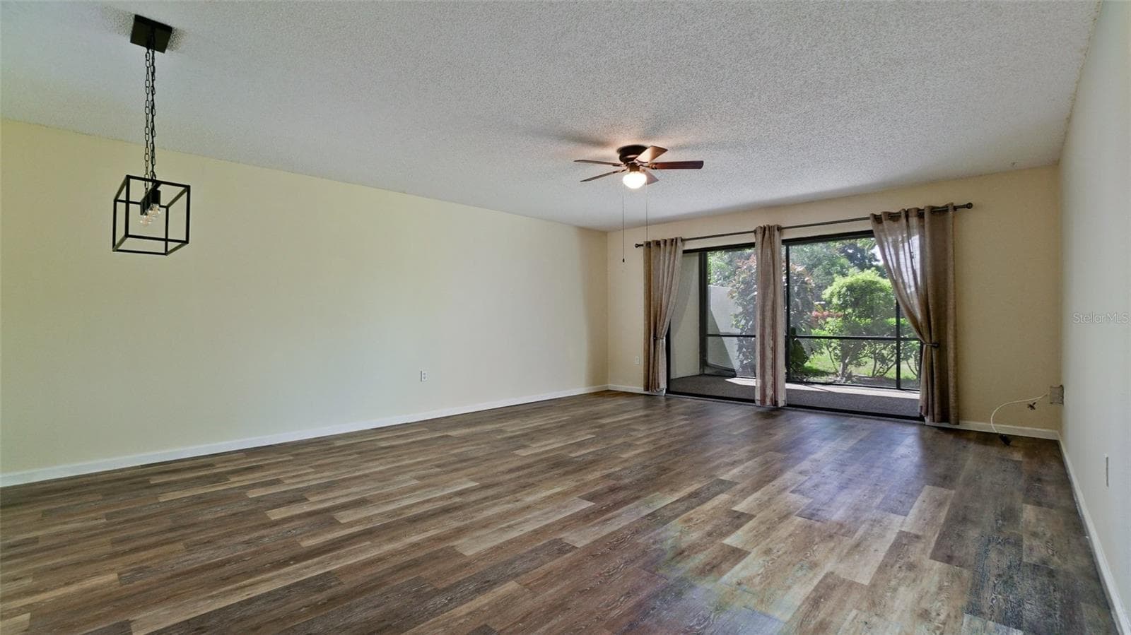 Condominium at 507 LAKESIDE DR #507, BRADENTON, photo 24 of 68