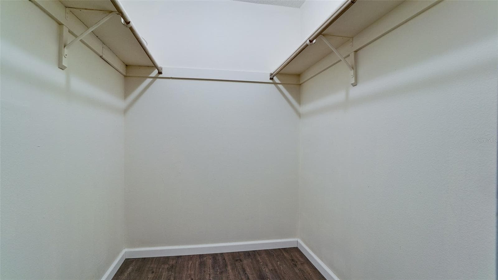 Condominium at 507 LAKESIDE DR #507, BRADENTON, photo 37 of 68