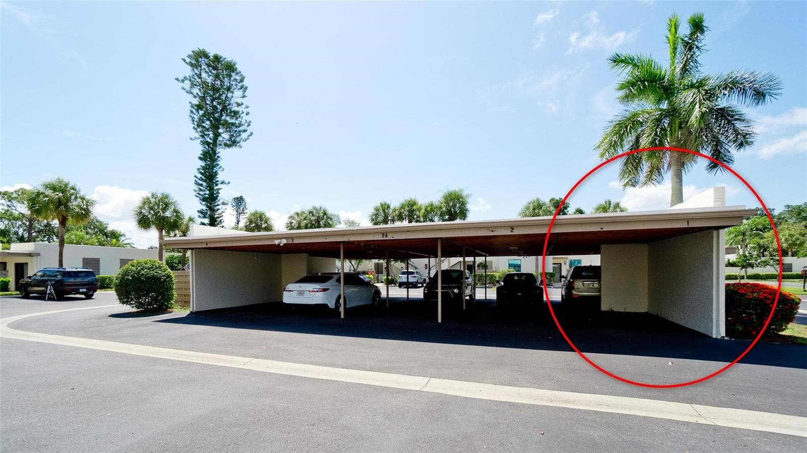 deeded covered parking - 507 LAKESIDE DR #507, BRADENTON