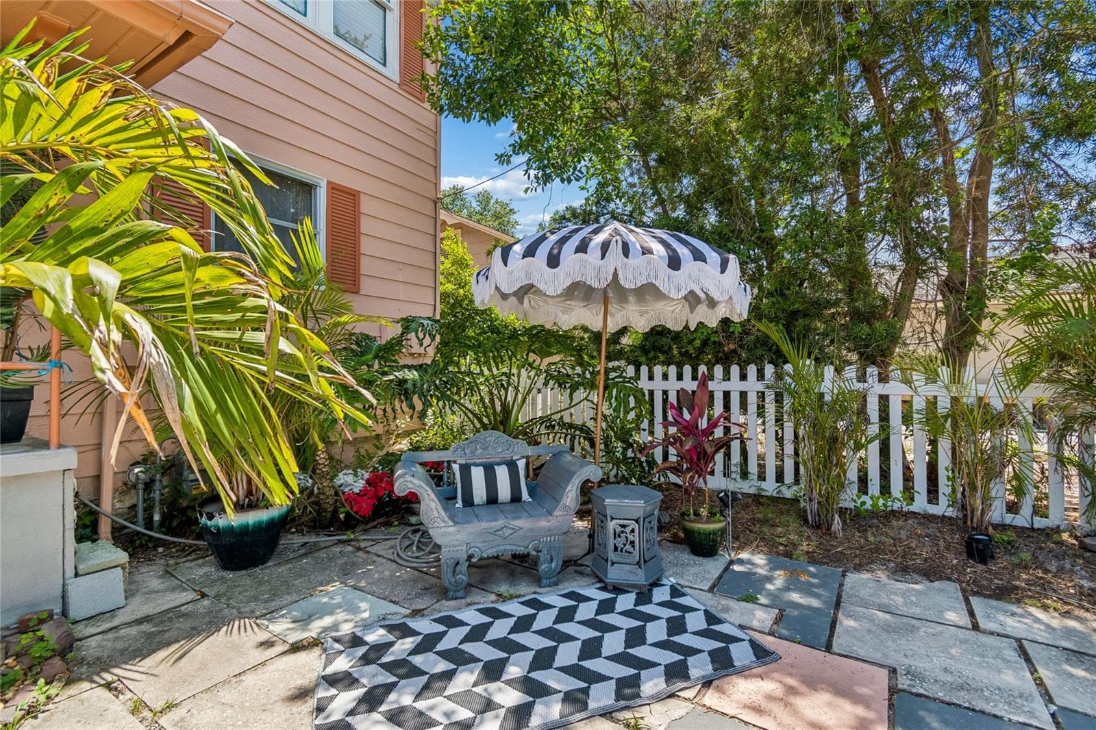 Single Family Residence at 4621 9TH AVE N, ST PETERSBURG, photo 6 of 64