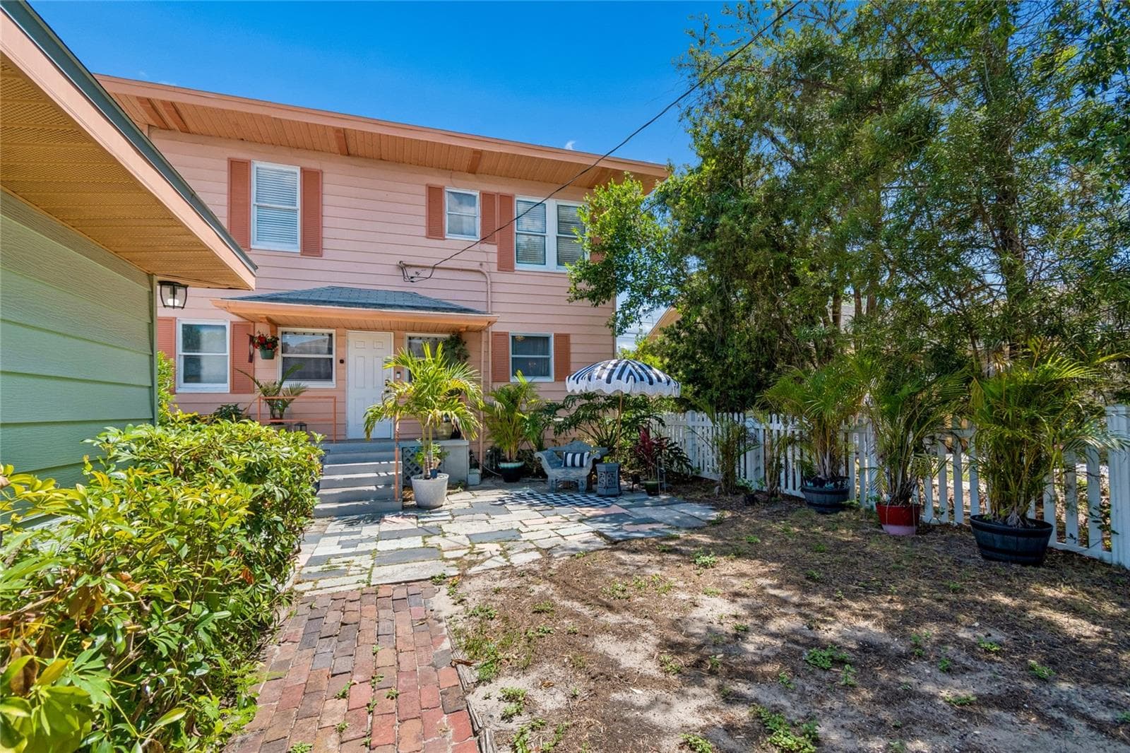 Single Family Residence at 4621 9TH AVE N, ST PETERSBURG, photo 9 of 64