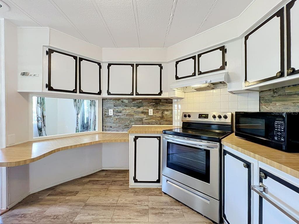 Kitchen - 1203 APACHE CIR, TAVARES