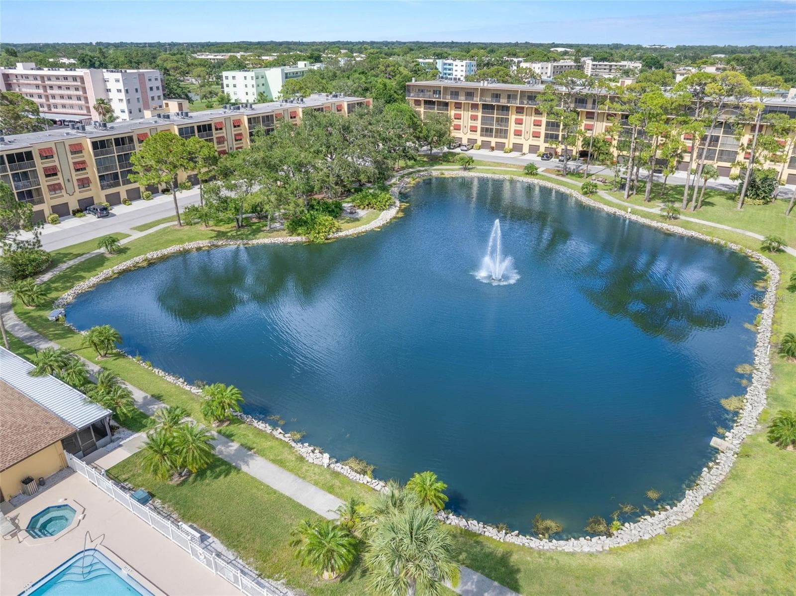 Condominium at 5817 PARK ST N #302, ST PETERSBURG, photo 30 of 36