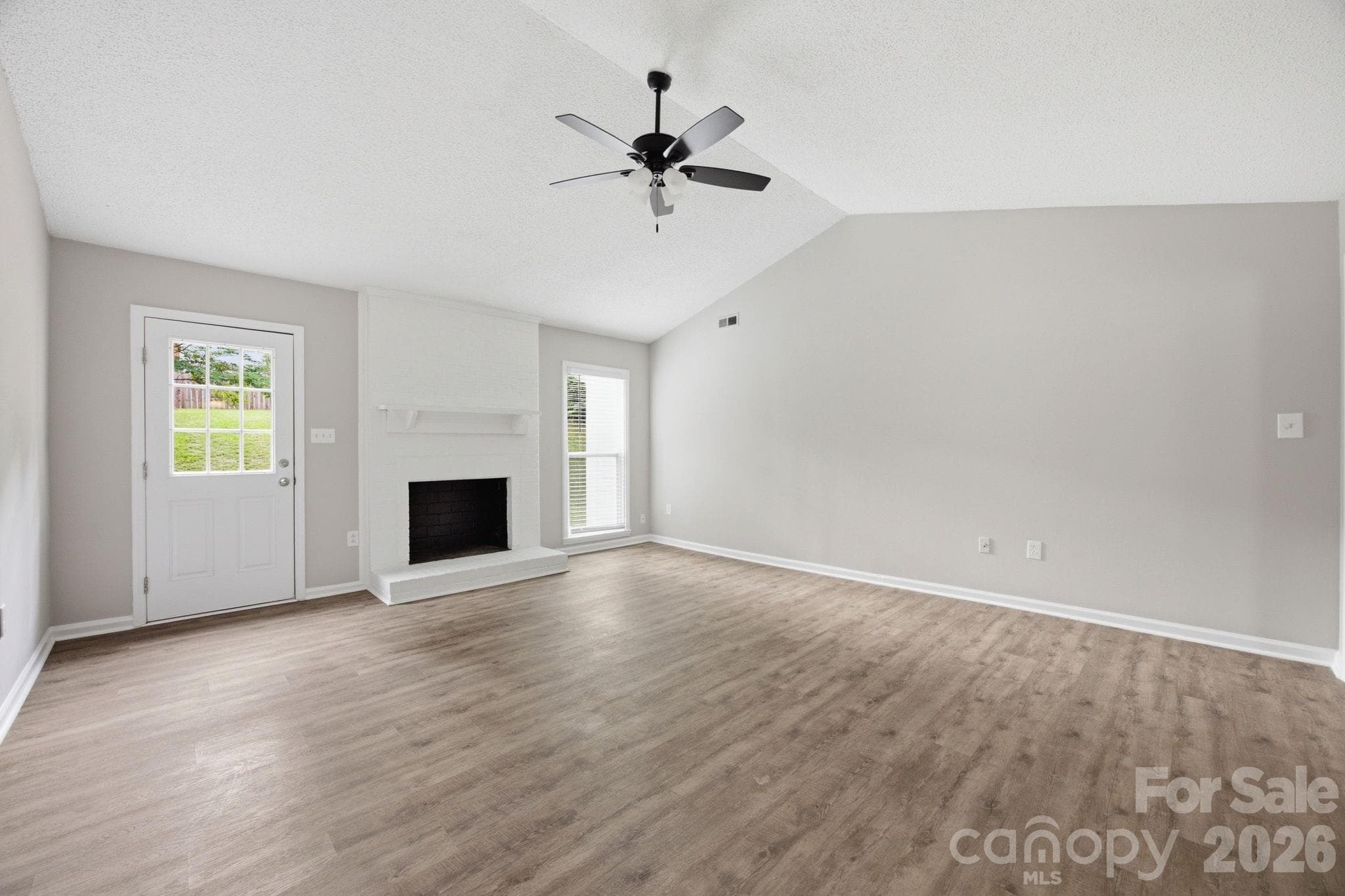 Single Family Residence at 5317 Caradon Drive, Charlotte, photo 6 of 43