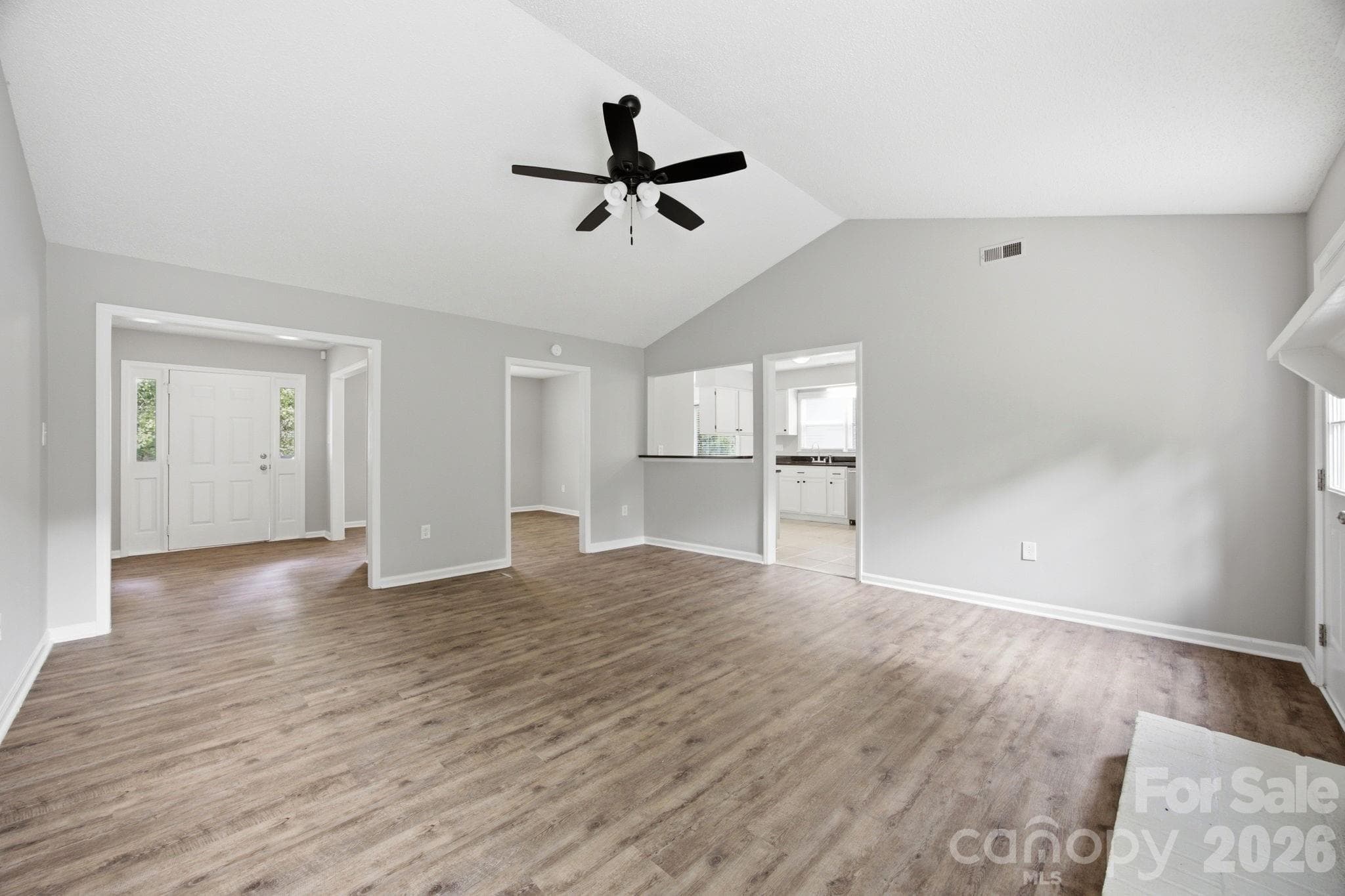 Single Family Residence at 5317 Caradon Drive, Charlotte, photo 7 of 43
