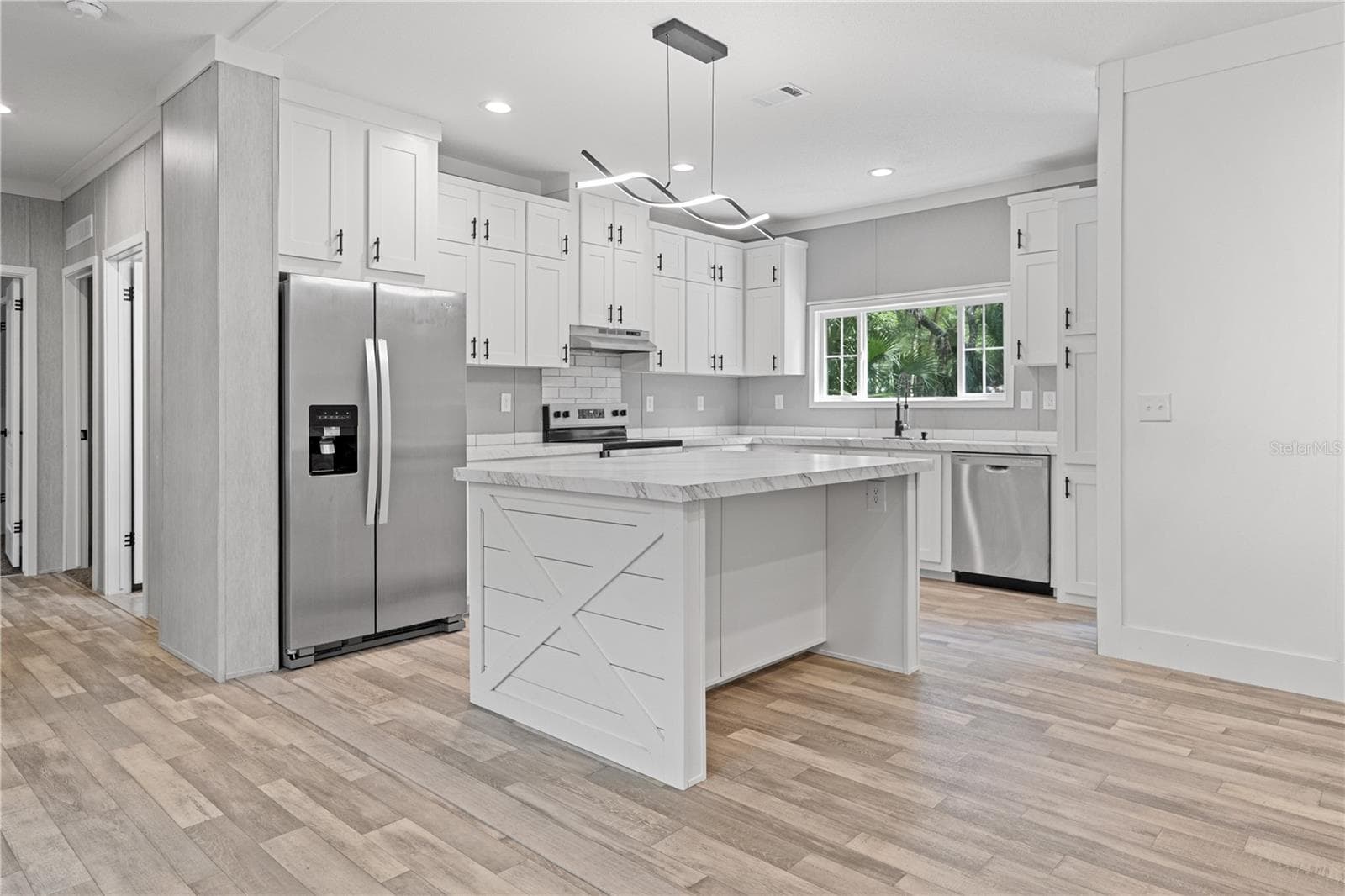 Modular Home at 375 SAPP ST, INGLIS, photo 9 of 36