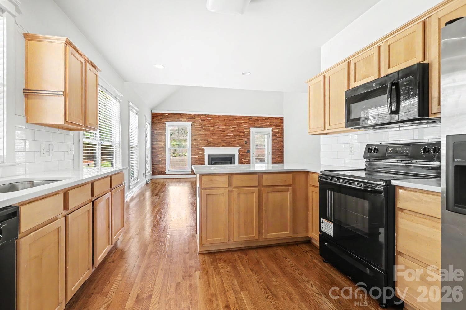 Single Family Residence at 3044 Parker Green Trail, Charlotte, photo 13 of 48