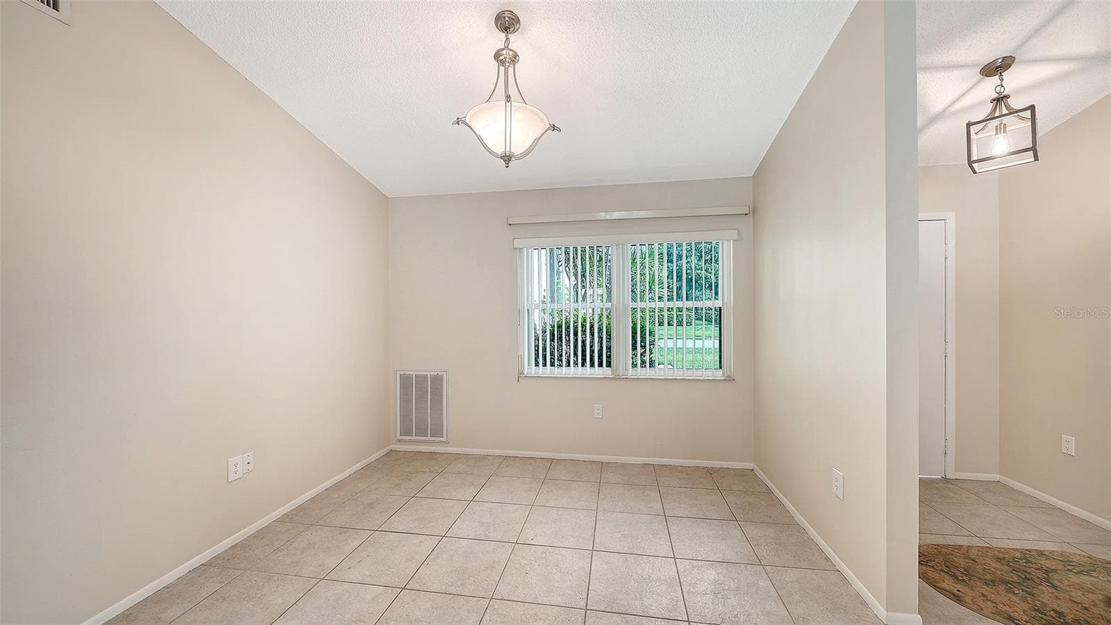 Single Family Residence at 3799 COUNTRYSIDE RD, SARASOTA, photo 11 of 50