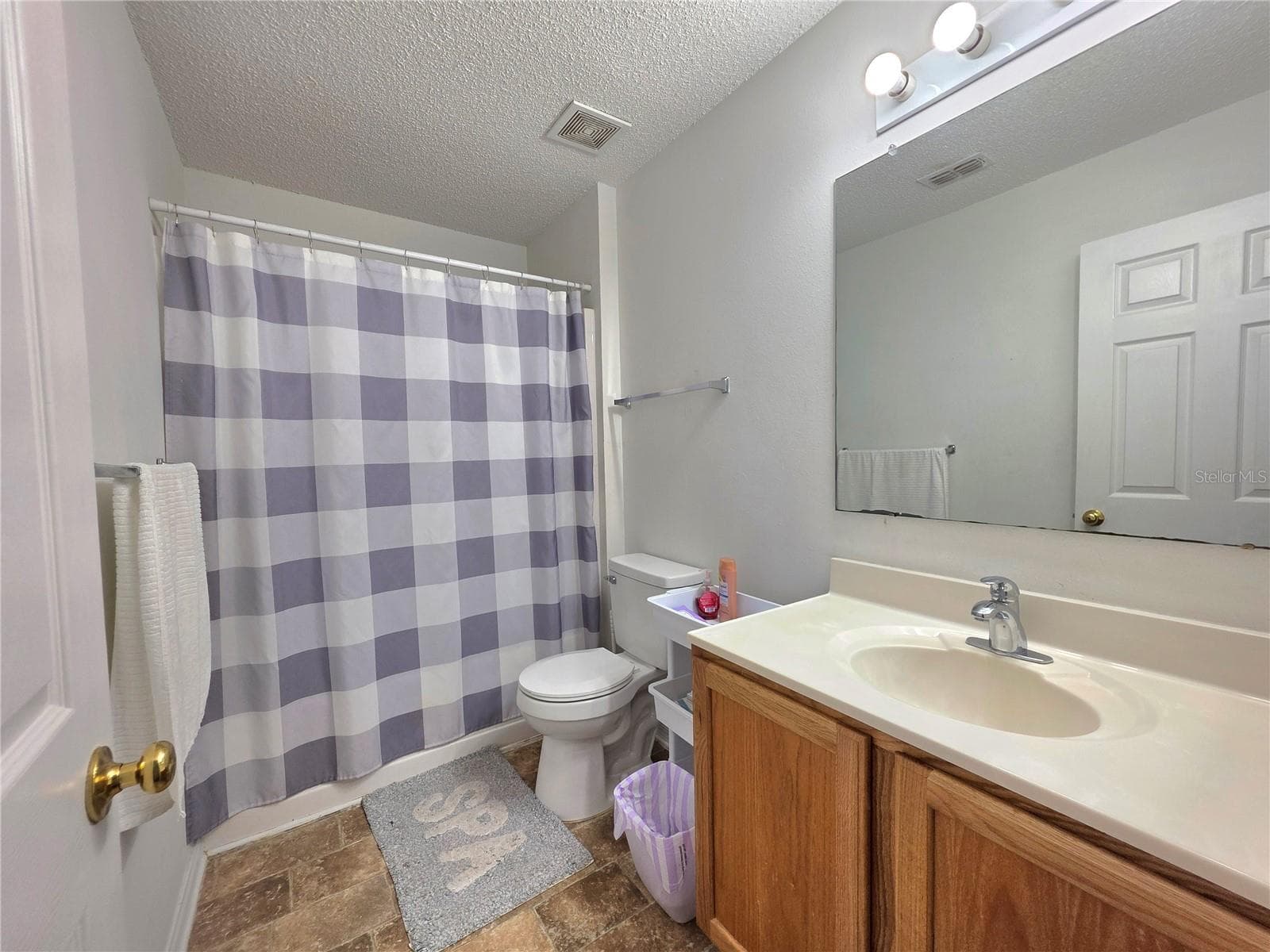 Single Family Residence at 9055 PEMBERTON ST, SPRING HILL, photo 16 of 31
