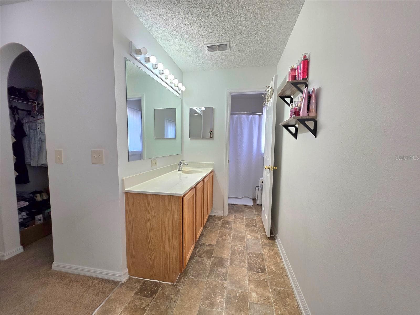 Single Family Residence at 9055 PEMBERTON ST, SPRING HILL, photo 22 of 31
