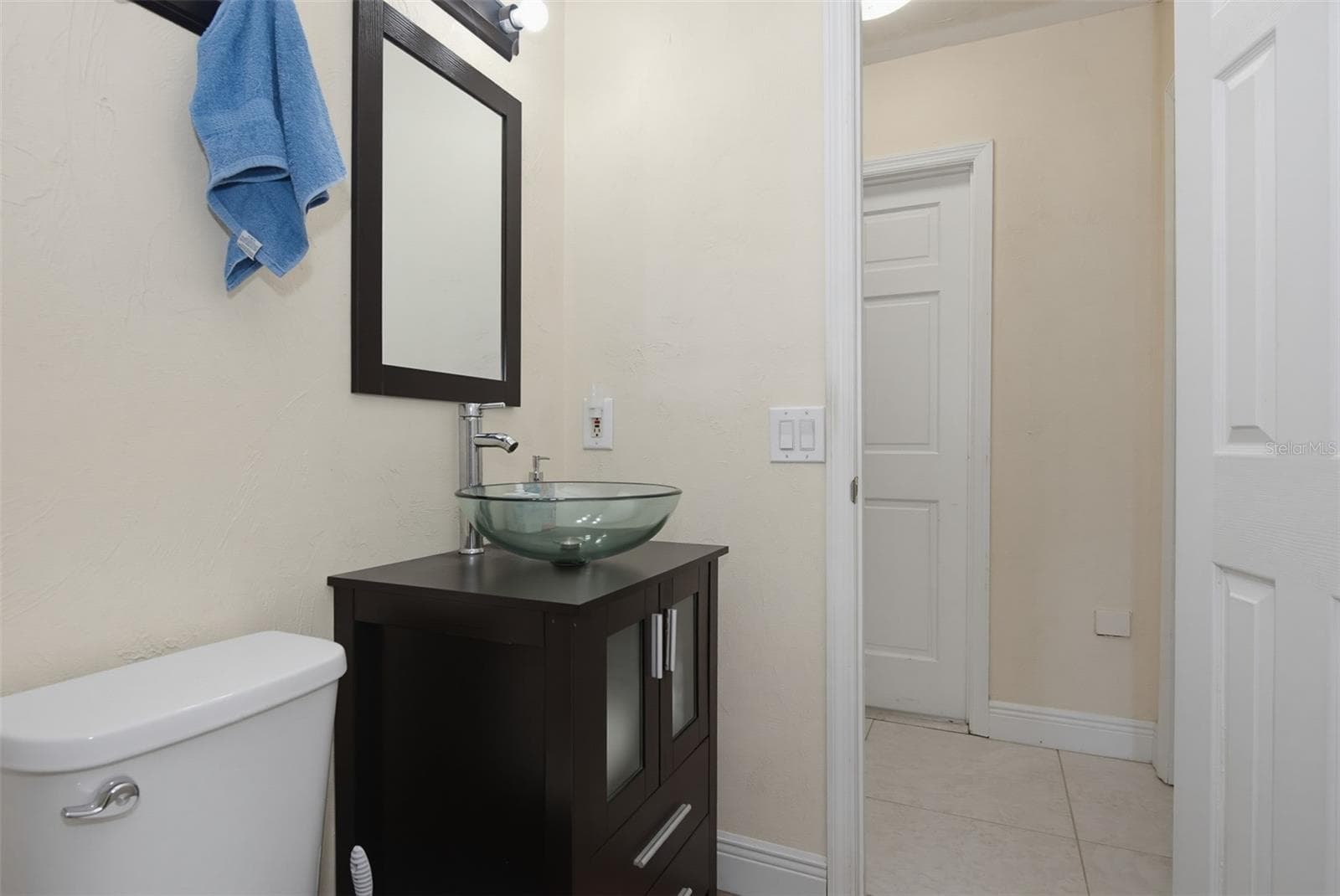 ensuite Bathroom - 33 SANDCASTLE DR, ORMOND BEACH