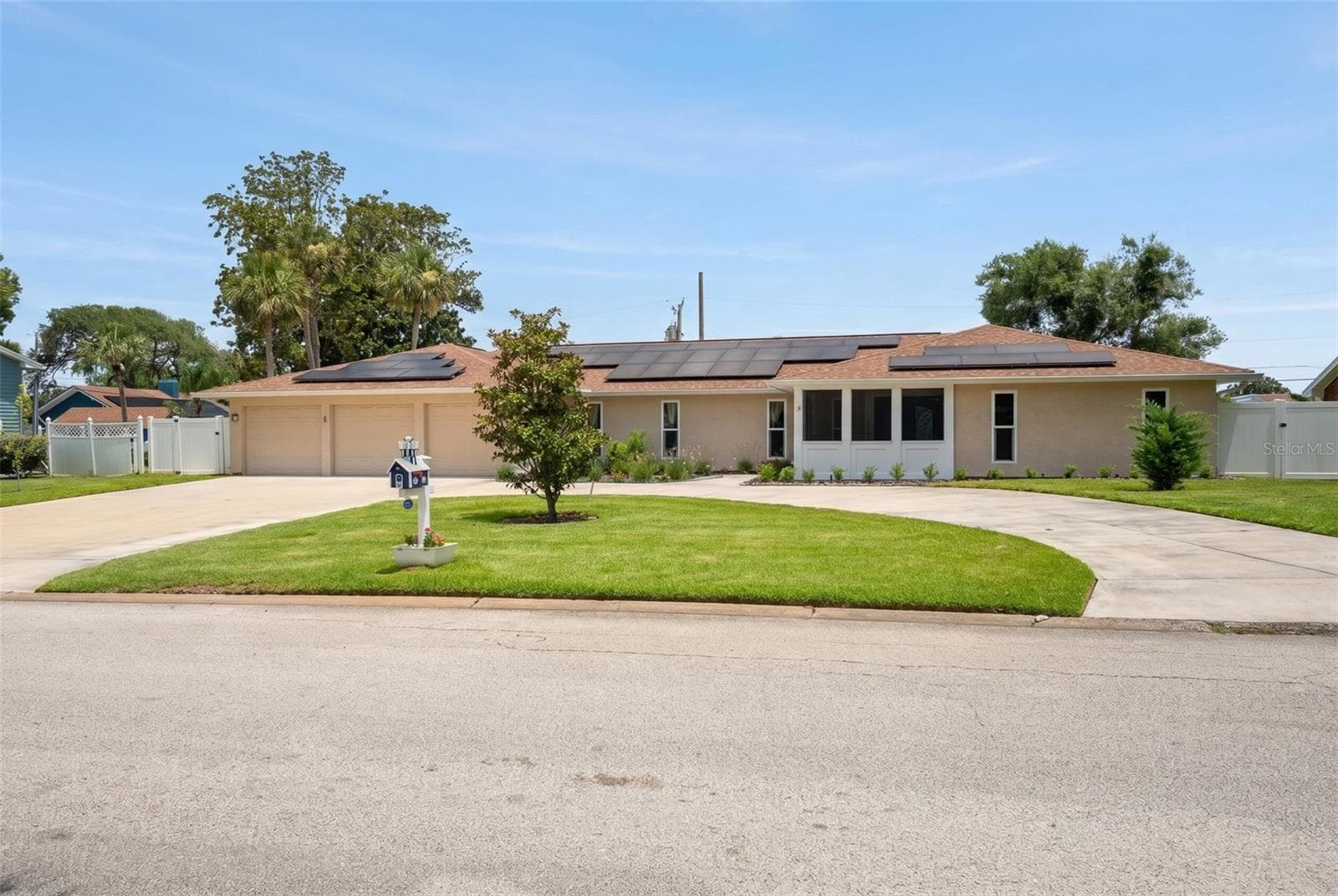 Single Family Residence at 33 SANDCASTLE DR, ORMOND BEACH, photo 78 of 89