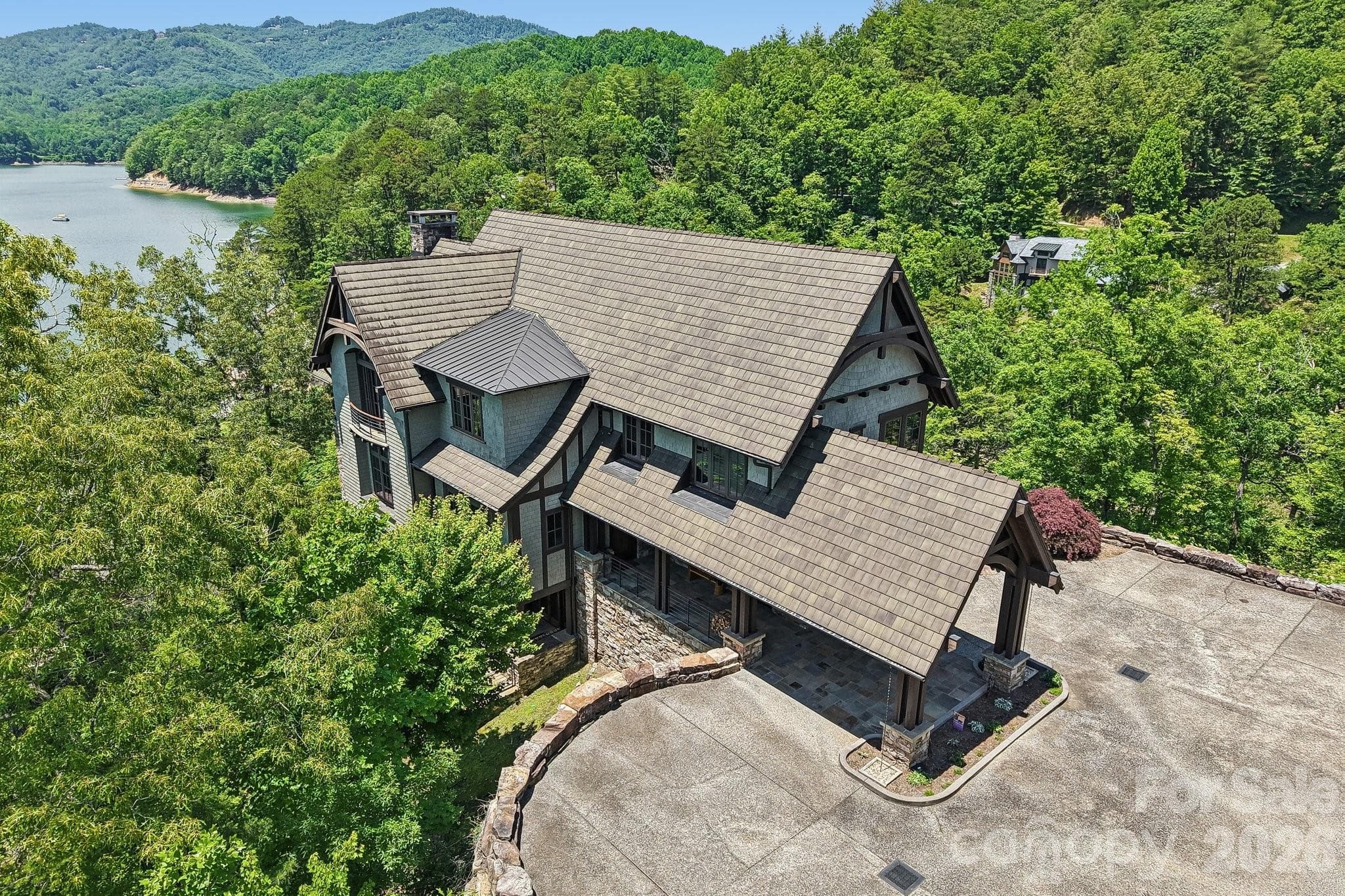 Single Family Residence at 410 Lakewood Drive, Bryson City, photo 2 of 48