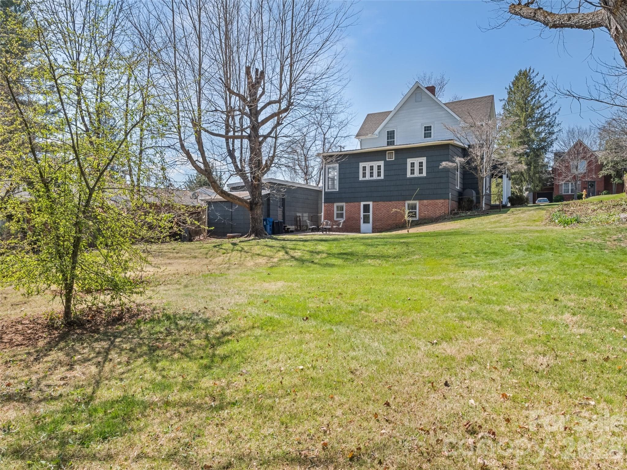 Single Family Residence at 151 Hampton Heights, Canton, photo 16 of 48