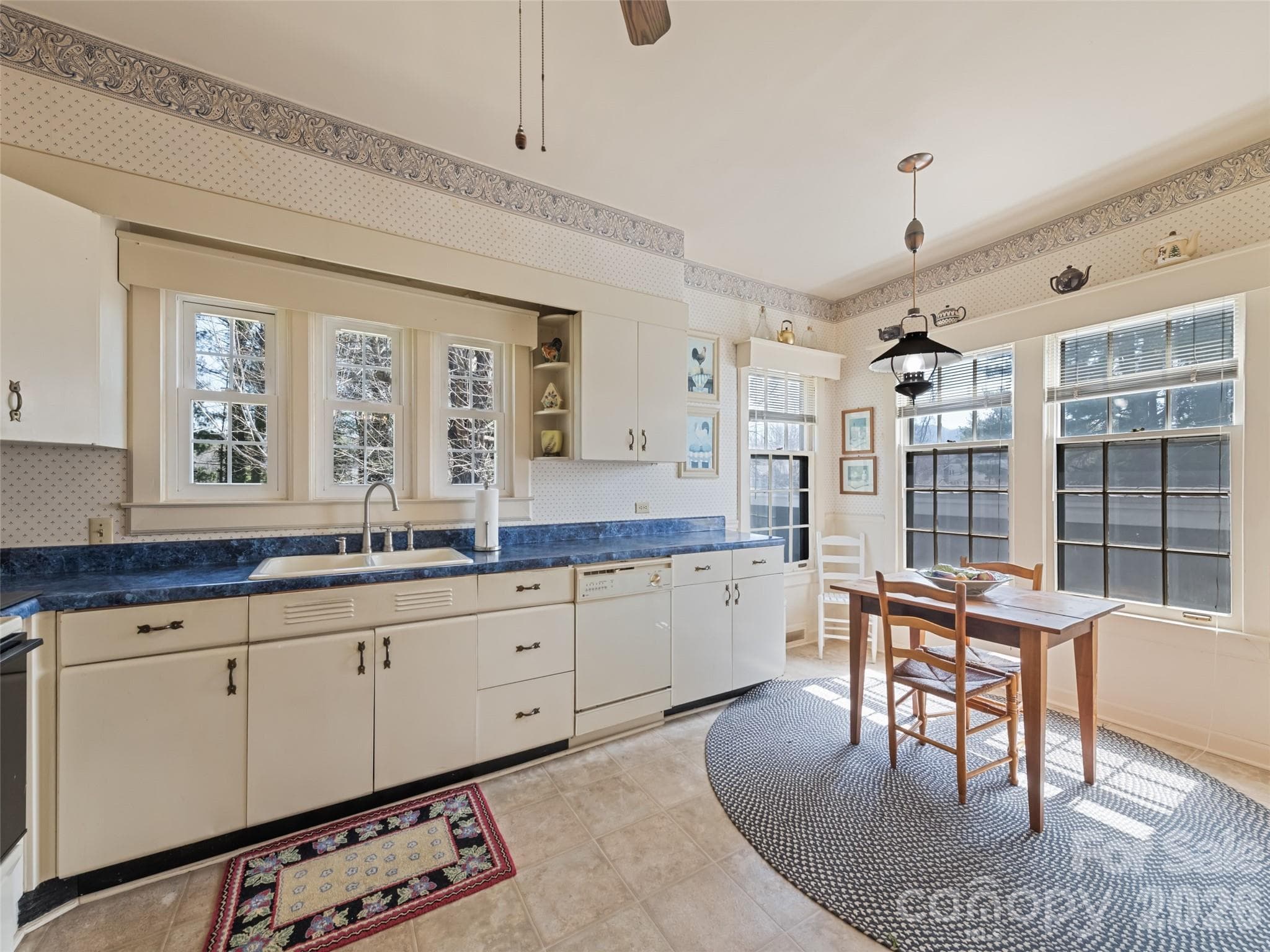 Single Family Residence at 151 Hampton Heights, Canton, photo 26 of 48