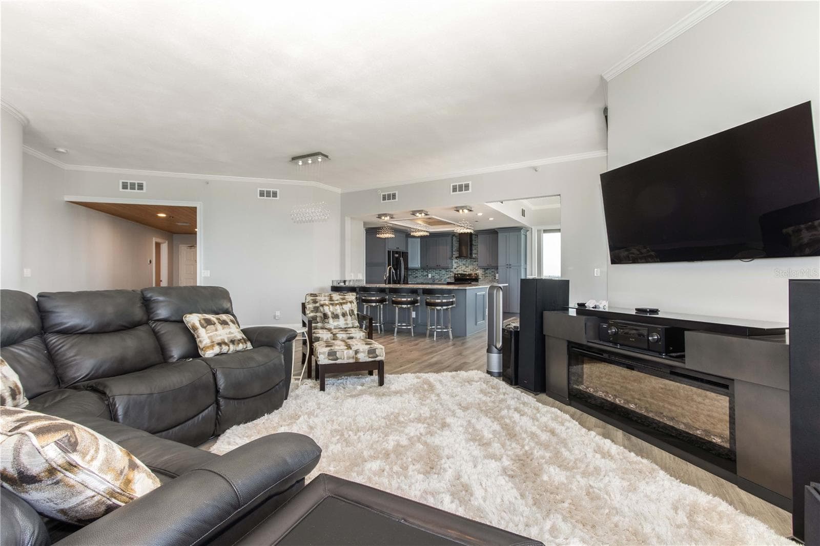 Condominium at 1560 GULF BLVD #1607, CLEARWATER, photo 10 of 63