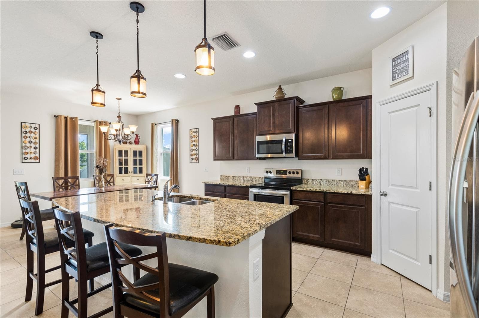 Single Family Residence at 5025 JACKEL CHASE DR, WIMAUMA, photo 6 of 40