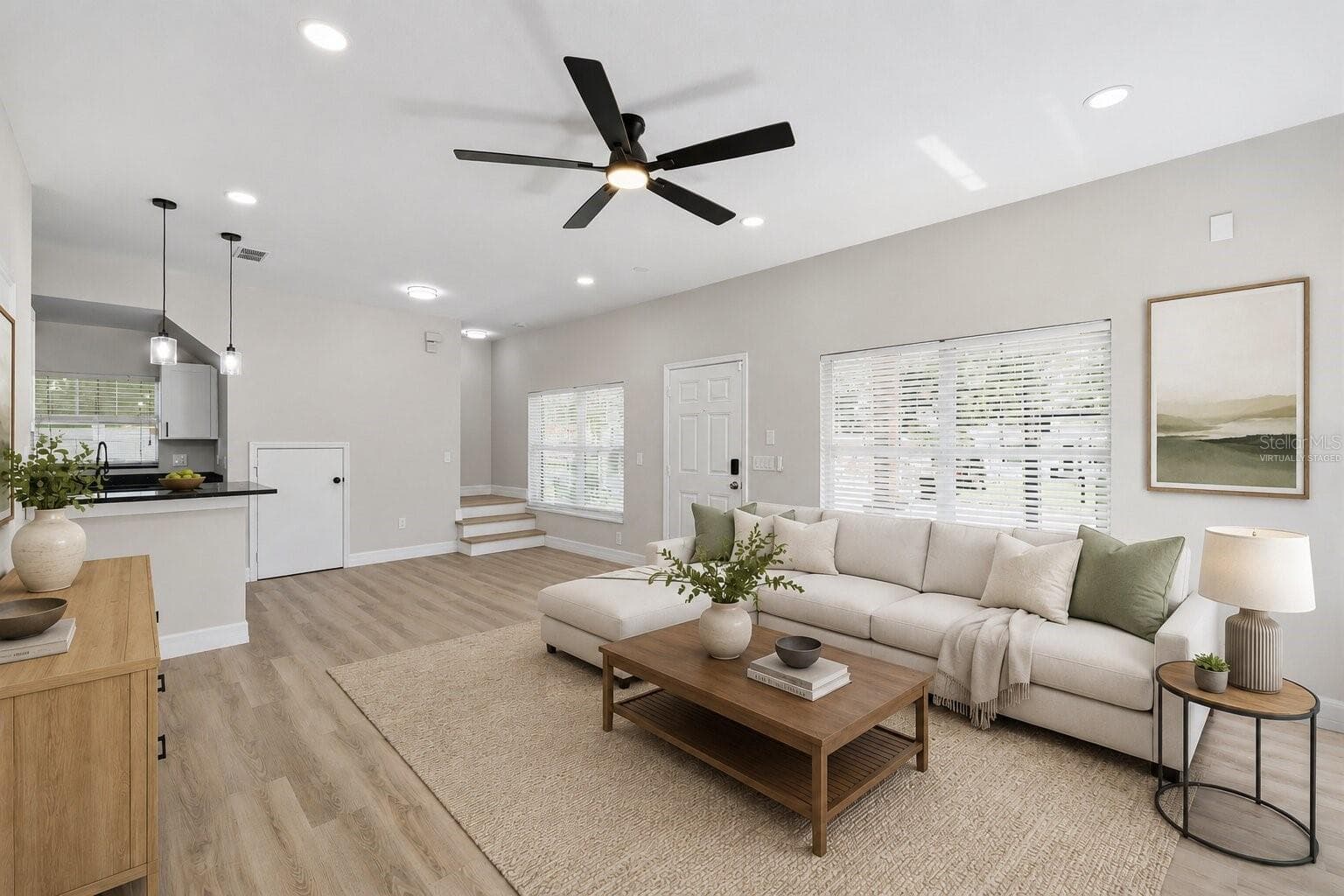 virtually staged - 319 E HANLON ST, TAMPA