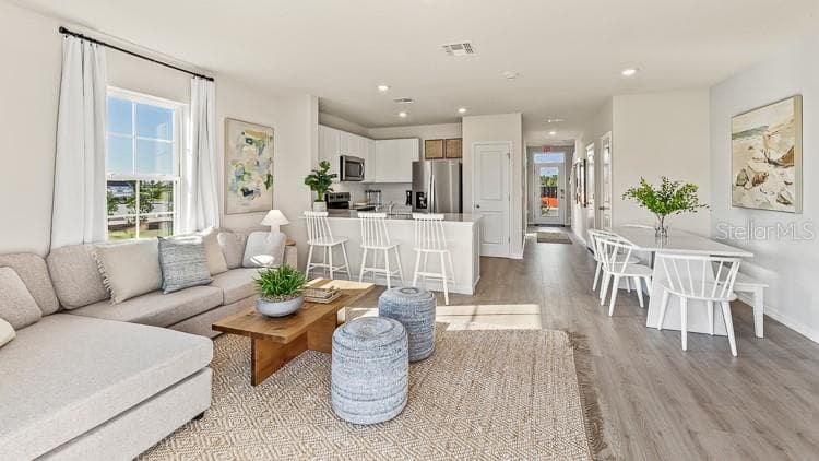 Townhouse at 18642 BUCKSKIN DR, LAKEWOOD RANCH, photo 9 of 47