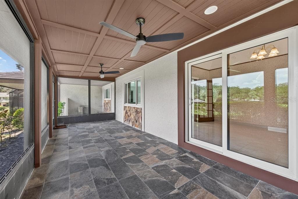 Single Family Residence at 1007 LAKEWOOD DR, BRANDON, photo 58 of 97