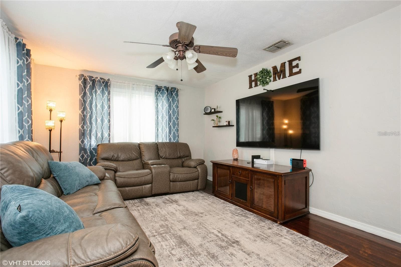 Single Family Residence at 1813 5TH ST W, PALMETTO, photo 4 of 36