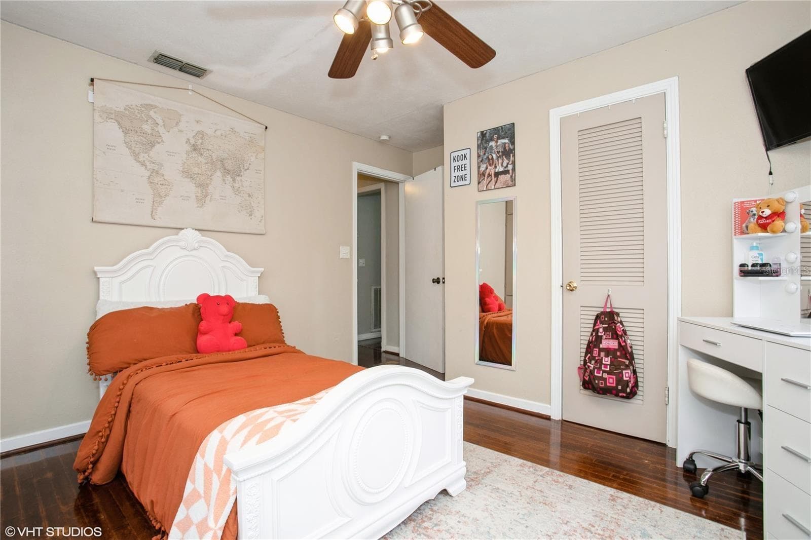 Single Family Residence at 1813 5TH ST W, PALMETTO, photo 14 of 36