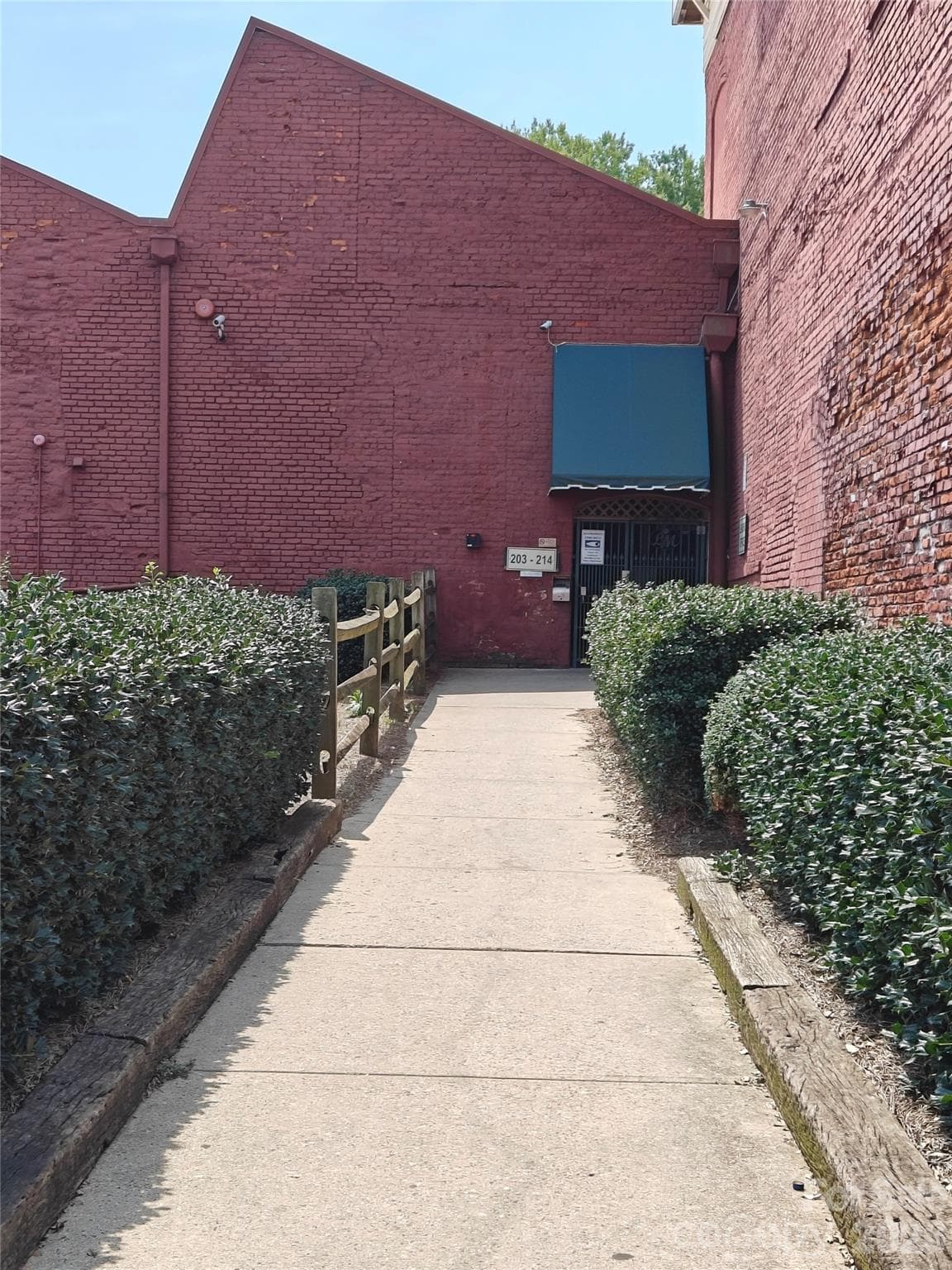 Condominium at Concord, photo 23 of 32