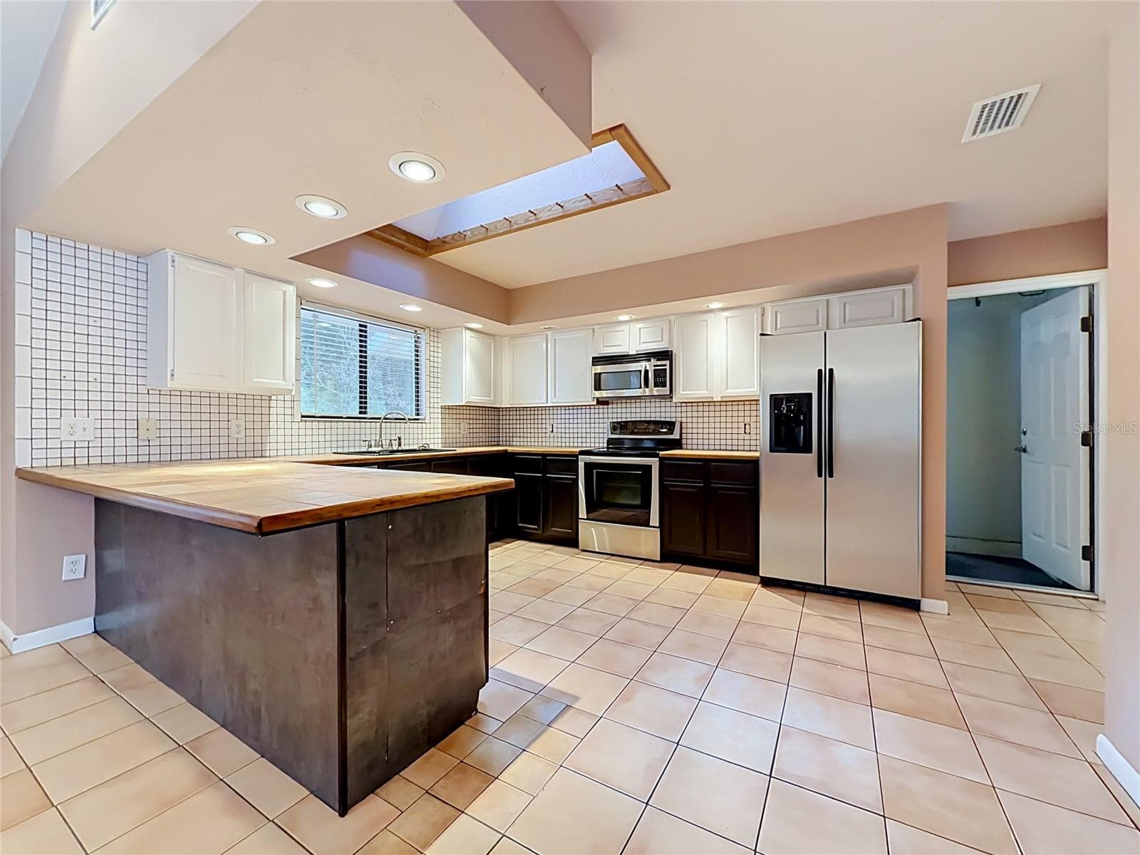 Single Family Residence at 2016 W MELLINE LN, LECANTO, photo 16 of 49