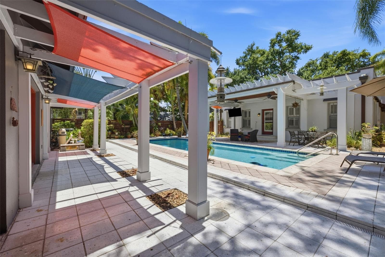 Single Family Residence at 912 S FREMONT AVE, TAMPA, photo 37 of 59